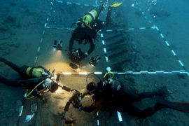 На глубине трех метров в море нашли останки османского корабля