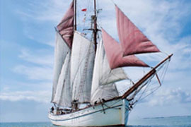Плавучая выставка на 114-летней яхте «Hulda»