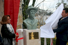 В Бодруме установлен памятник профессору Авраму Галанти
